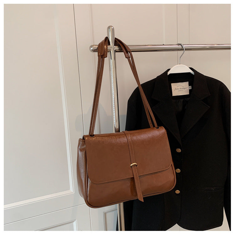 Women's New Retro Fashion Clamshell Shoulder Messenger Bag Casual Simplicity