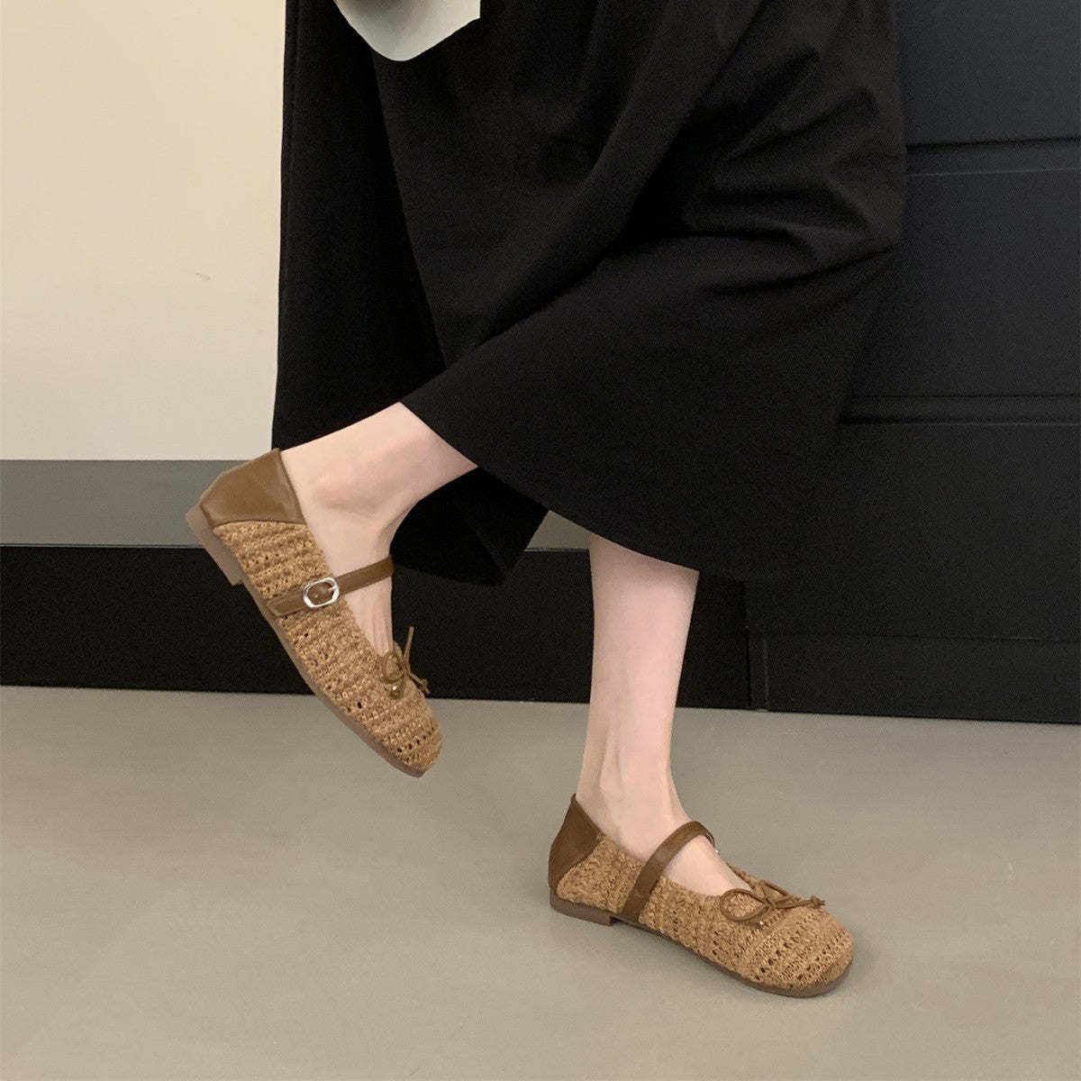 Retro Hollow Breathable Woven Mary Jane Shoes Women