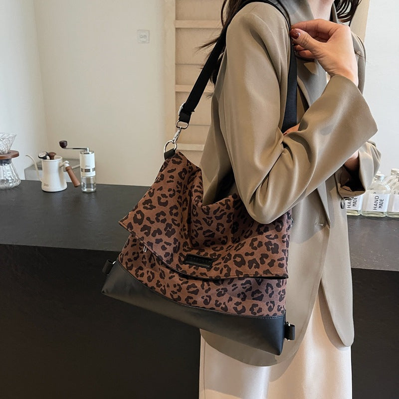 Multifunktionel afslappet moderigtig leopardprint rygsæk i læder og velour til kvinder