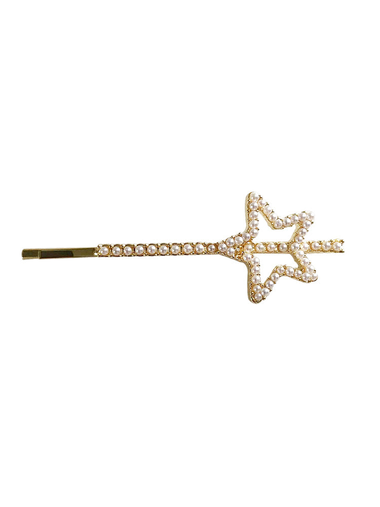 Girl's delicate hairpin