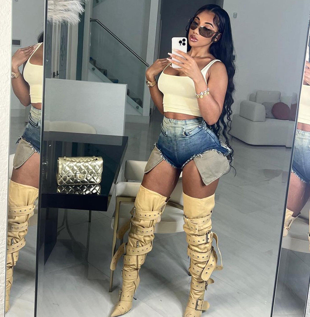 Racy High Waisted Denim Jeans With A Gradient Color