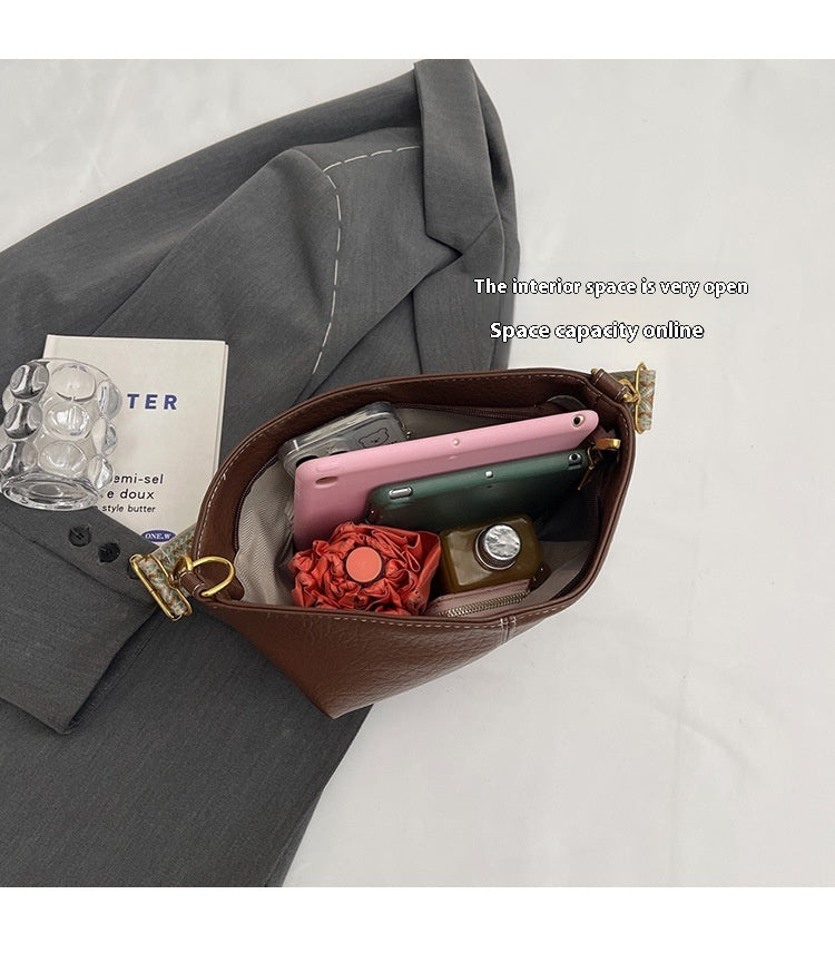 New Simple Leisure Bucket Bag Minority Fashion Shoulder Bag