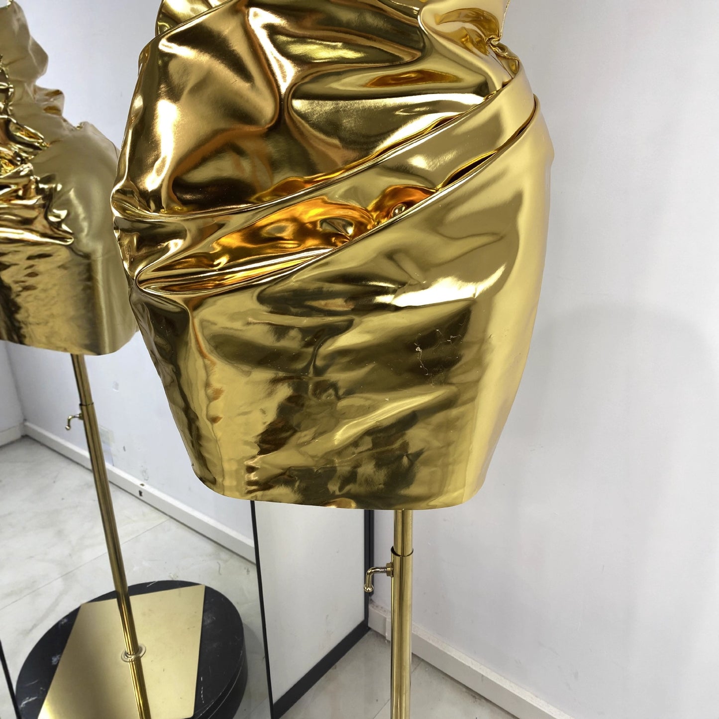 Guldfarvet Glossy Rhinstensbesat Light-luxury Bodycon Nederdel i Europæisk og Amerikansk Stil