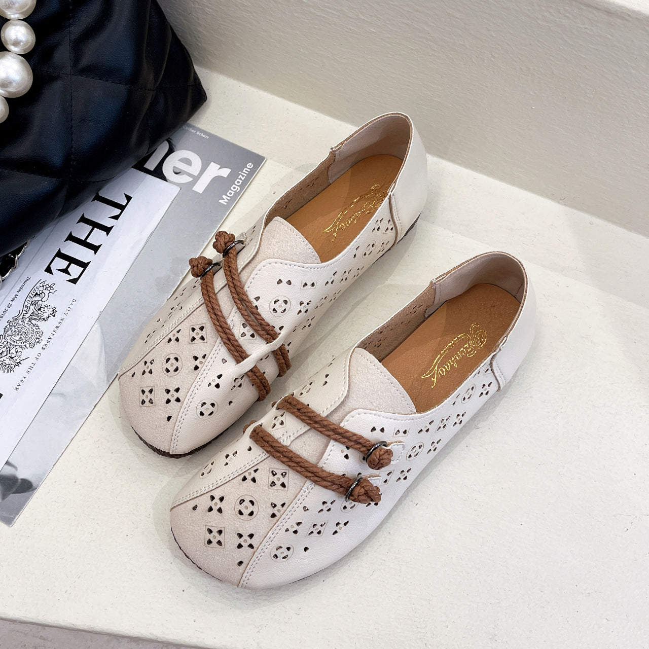 Retro Ethnic Style Buckle Hollowed Out Shoes For Women