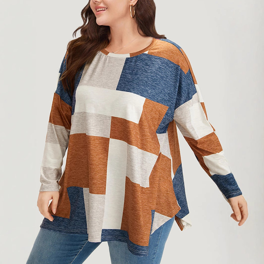Moderigtig afslappet rundhalset plus size langærmet T-shirt med print