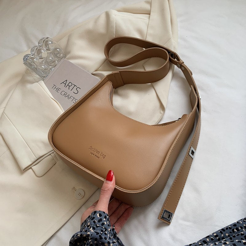 Retro Shoulder Bag Wide Shoulder Strap Crossbody