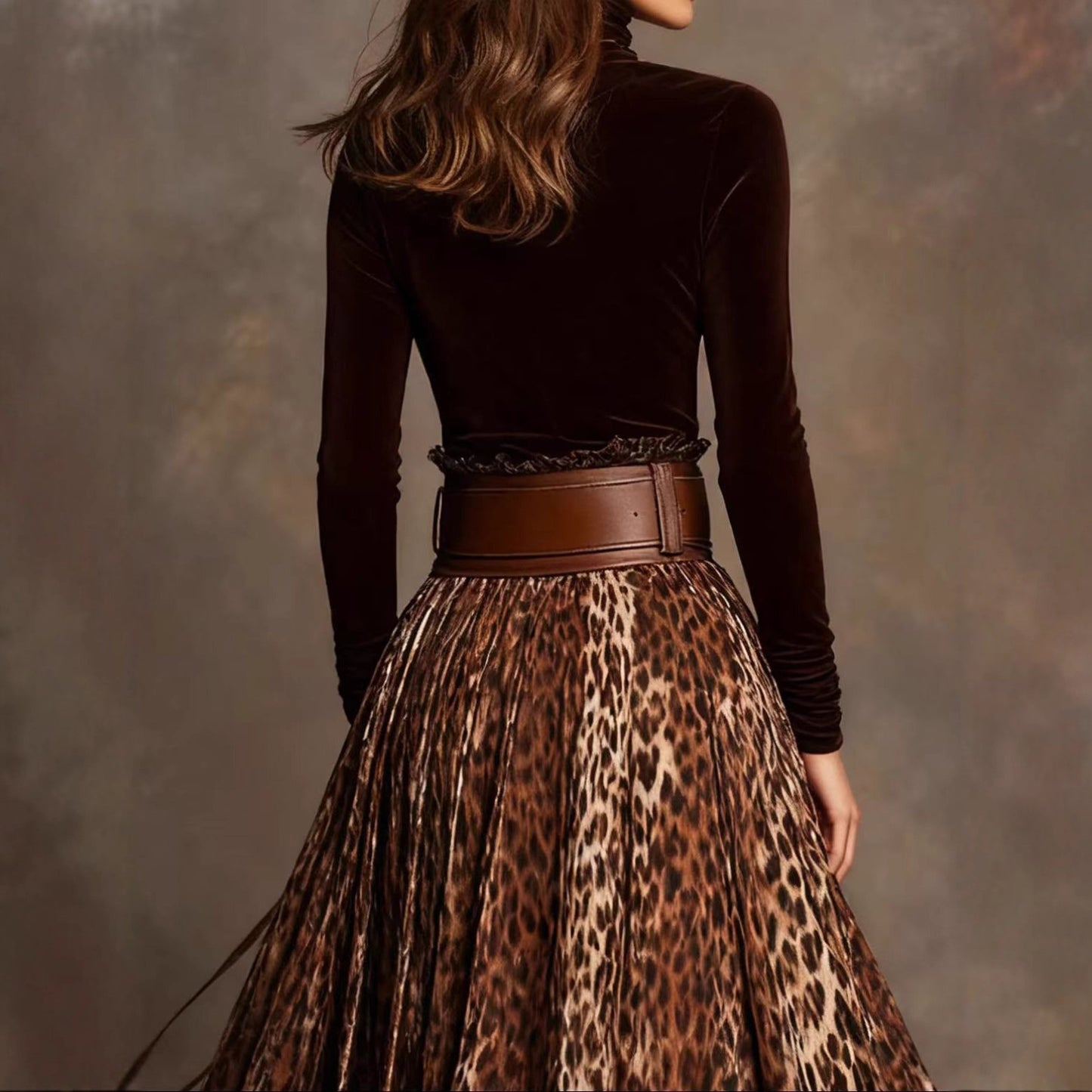 Womens High-waisted Figure-flattering, Versatile Drapey Casual Dress