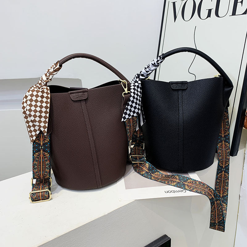 Women's Fashionable Large Capacity Ribbon Handbag With Bucket