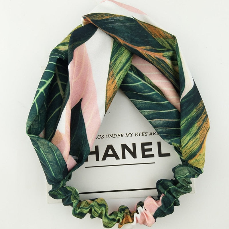 Hair band with female tiara