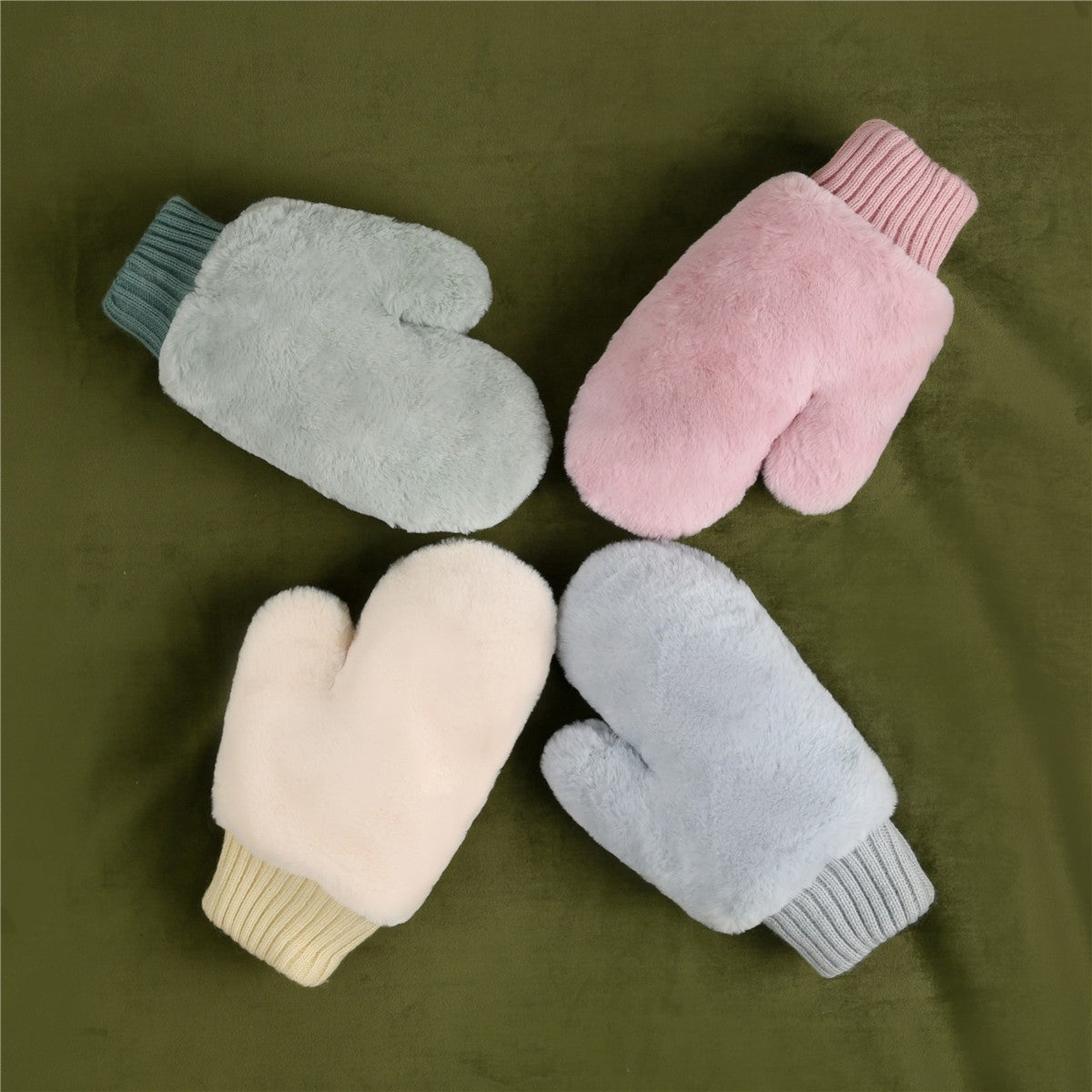 New Candy-colored Rabbit Plush Halter Gloves