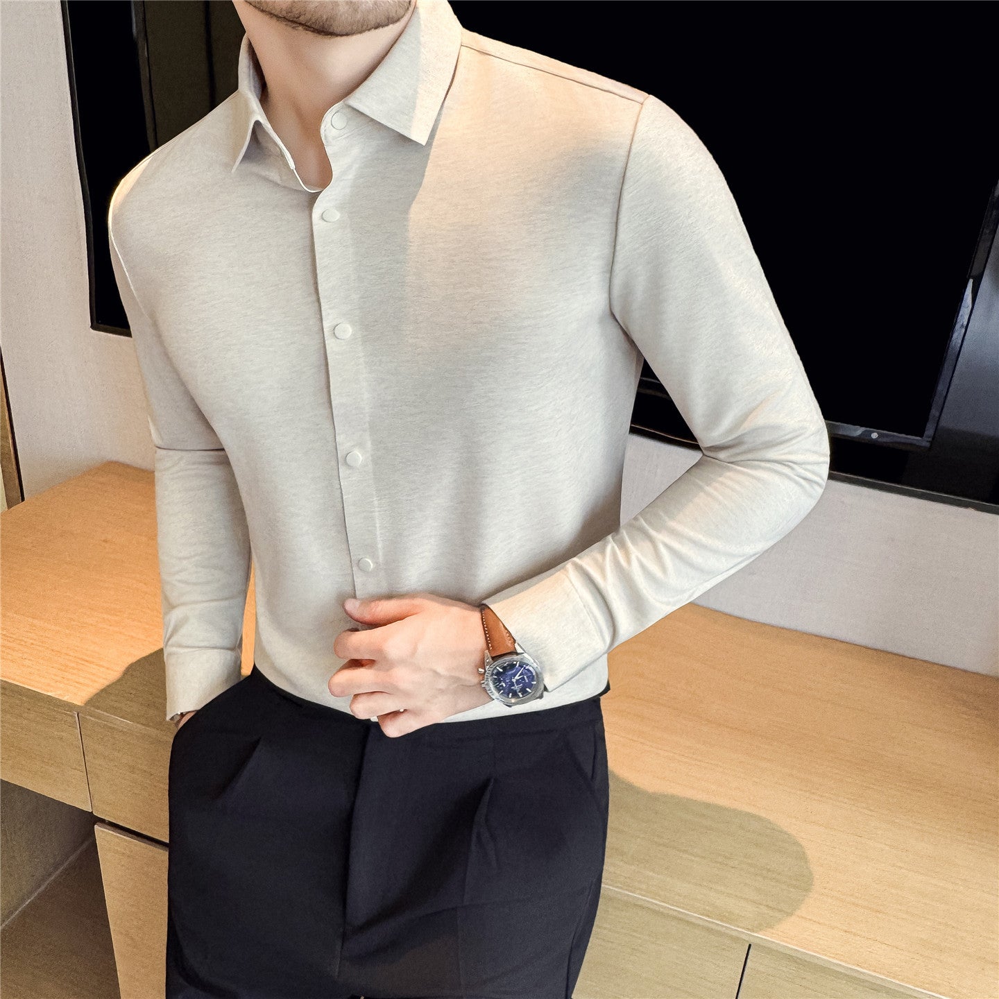 Thickened Mens Seamless Stretch Four-Button Shirt