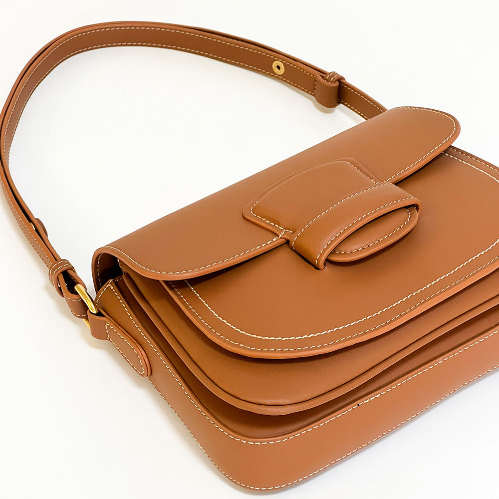 Udsøgt Skuldertaske/Crossbody-taske i ægte læder af høj kvalitet med klaplukning