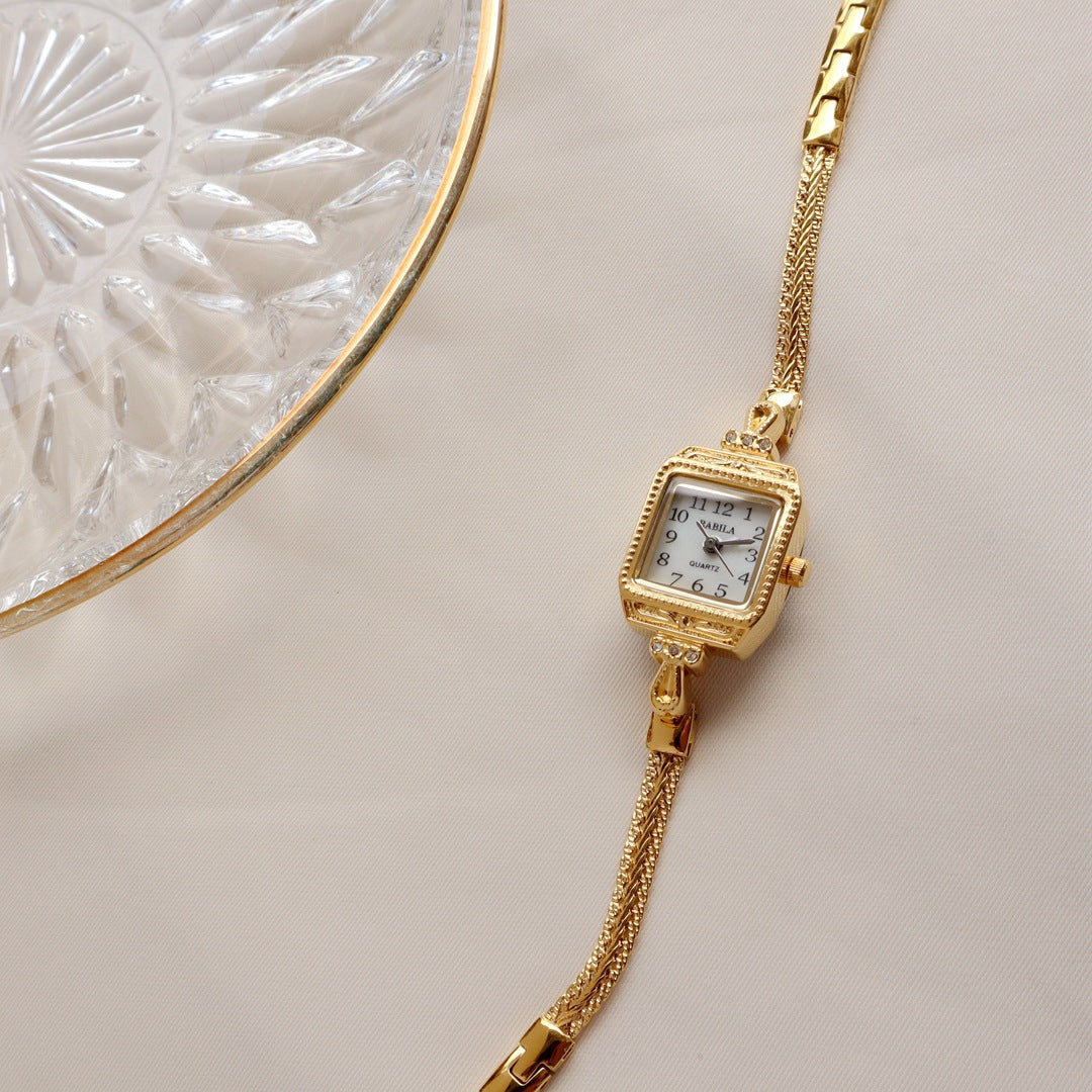 Small And Exquisite Fine Band Watch Retro Bracelet Square Model