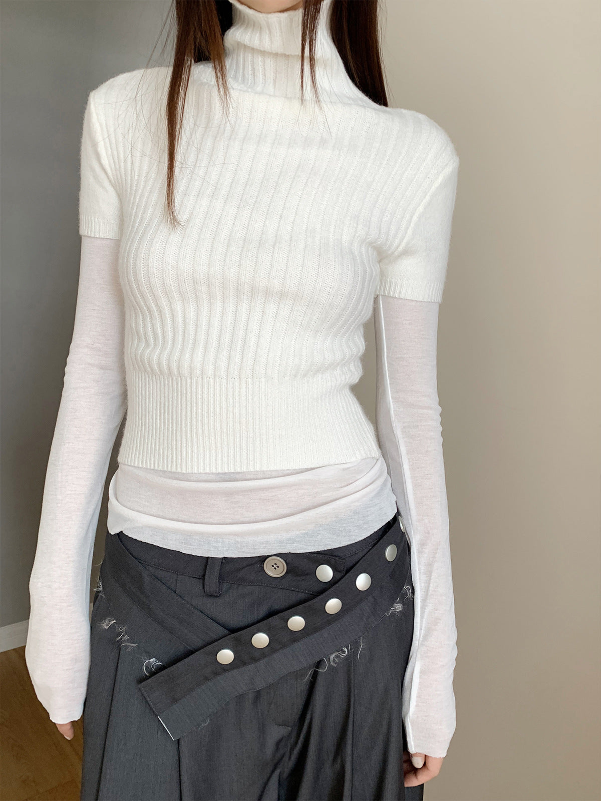 Stilfuld højhalset kortærmet striktop – slim-fit baselayer