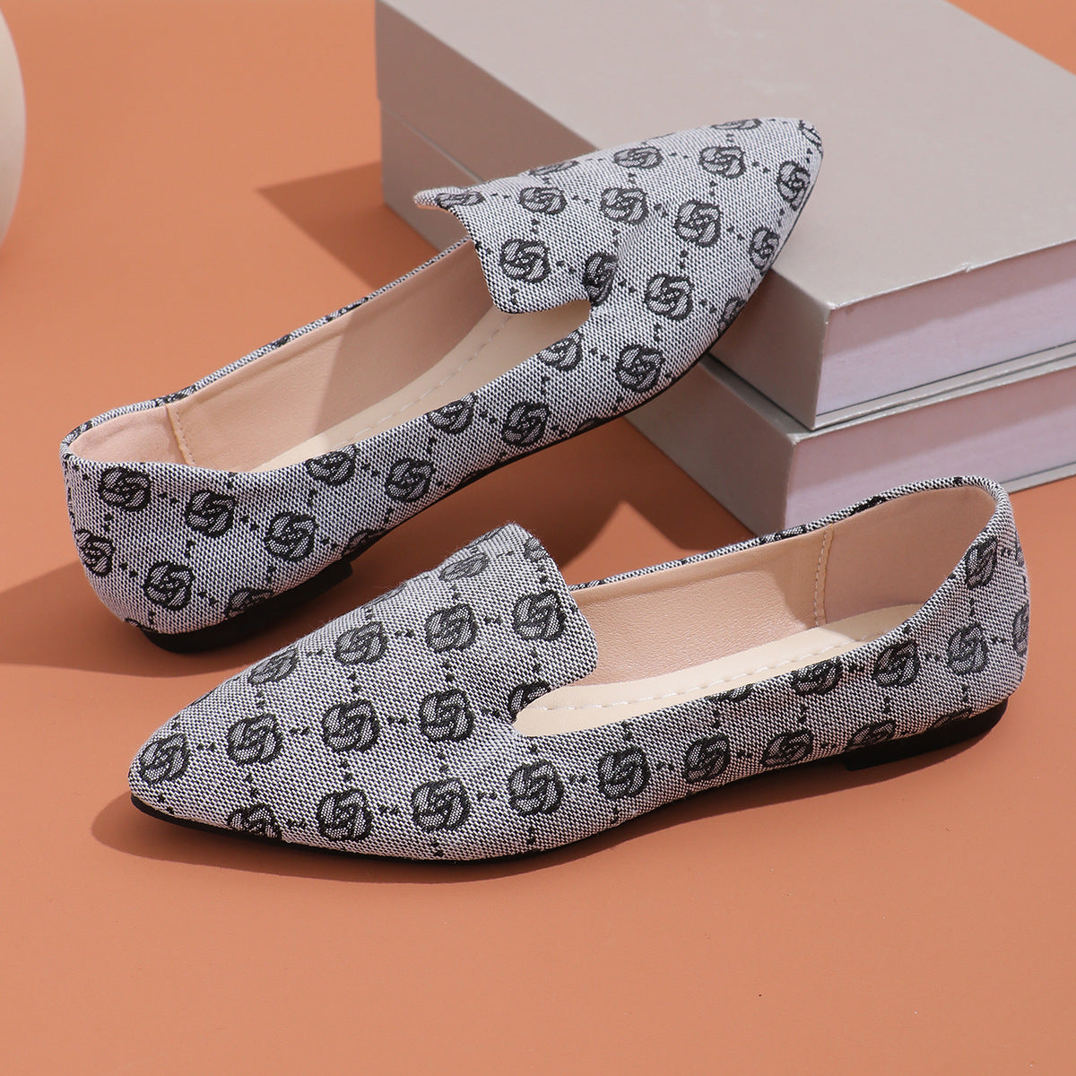 Casual Bag Head Cover Foot Shallow Mouth Flat Pumps