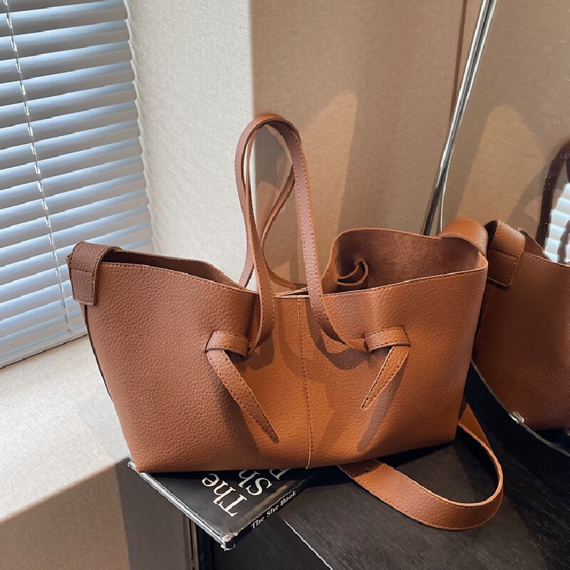 Stor Enkelt-skuldret Crossbody-taske