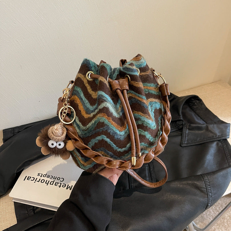 Corrugated High-grade Shoulder Bag Fashion All-matching