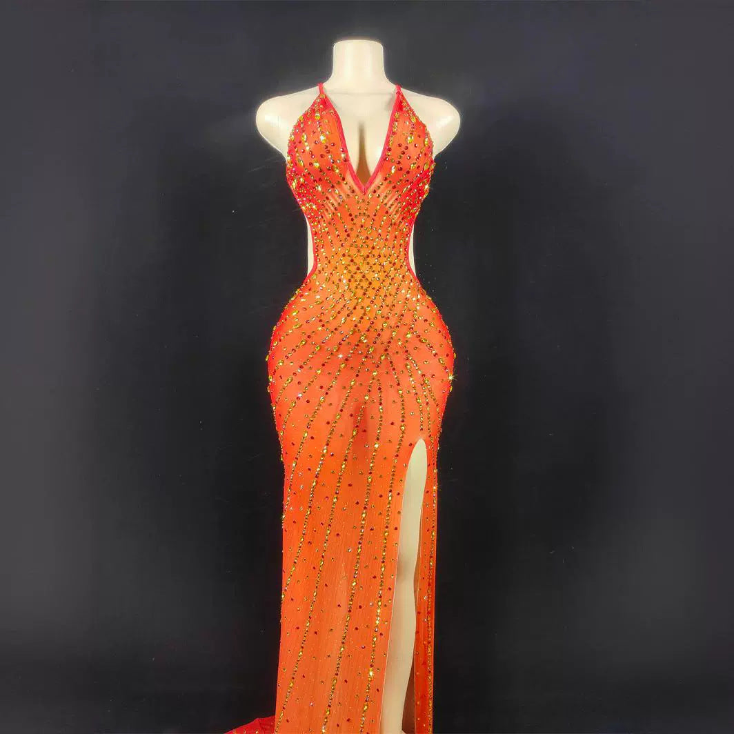 New Elegant Celebrity-Style Party Slip Dress With A Deep V-Neck And Sparkling Rhinestones