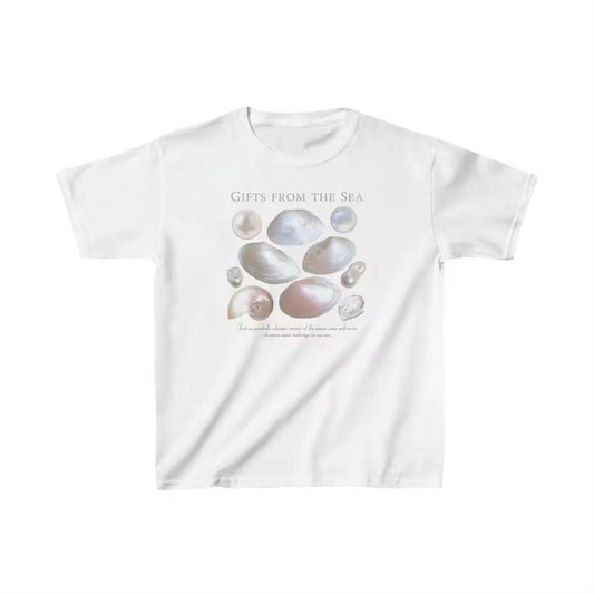 Ny farverig T-shirt-top med perleprint og rund hals