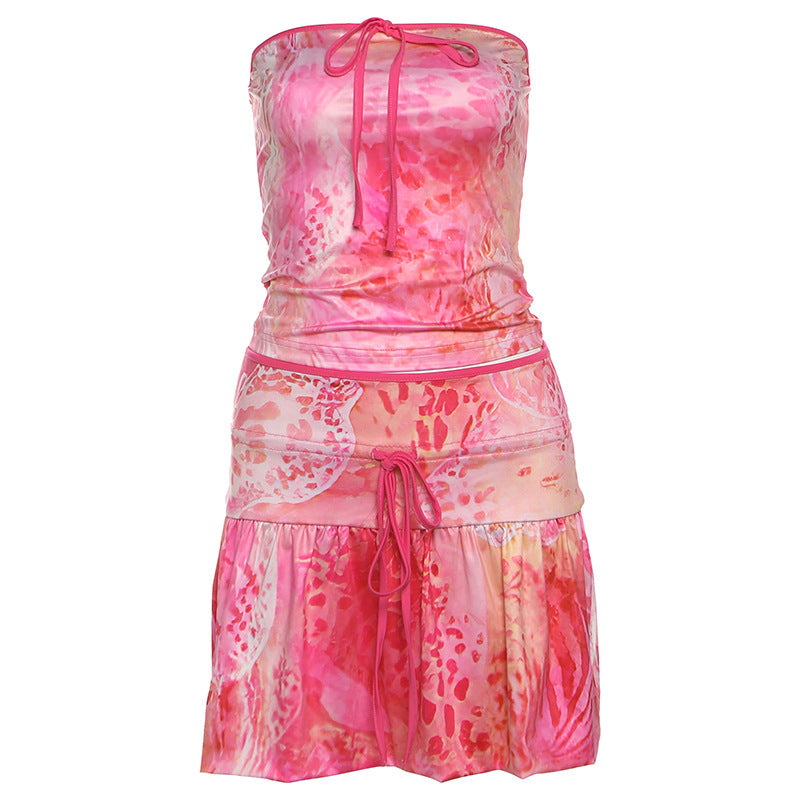 Crop Top Bustier With Bow And Floral Print Paired With A High Waisted Lace Up Mini Skirt