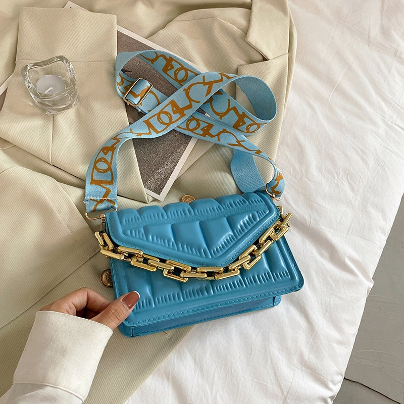 Popular Check Indentation Chain One Shoulder Cross Body