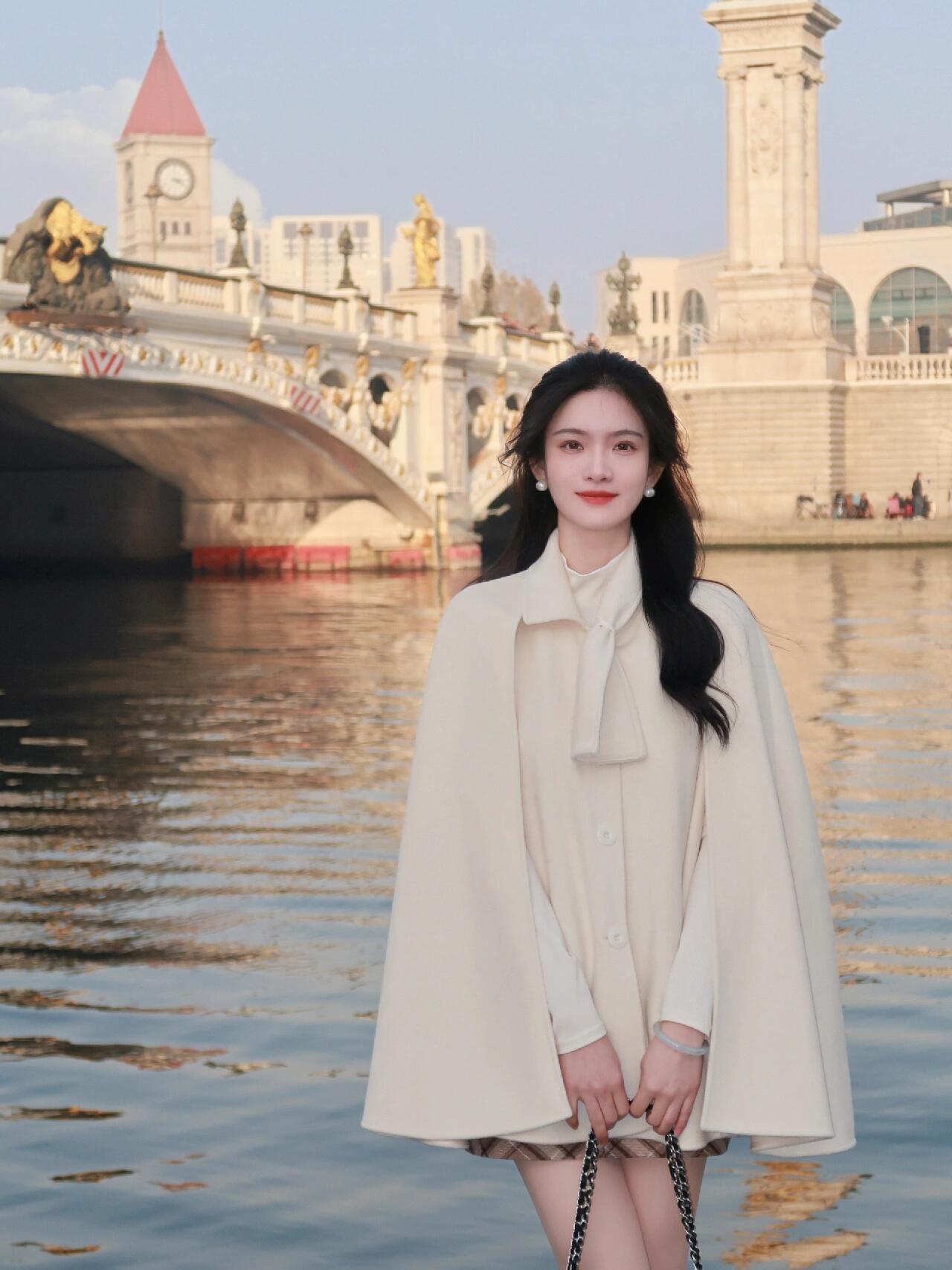 Classic Style Shawl Cape Woolen Coat Women's Autumn And Winter Examination