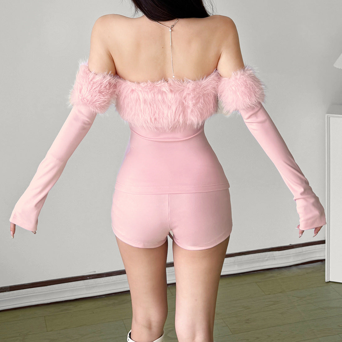 Womens Solid-Color Fluffy Patchwork Long-Sleeve Halter Top And Shorts Set