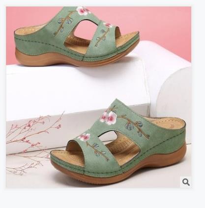 Flower Embroidered Sandals Wedge Heel Plus Size Women's Slippers