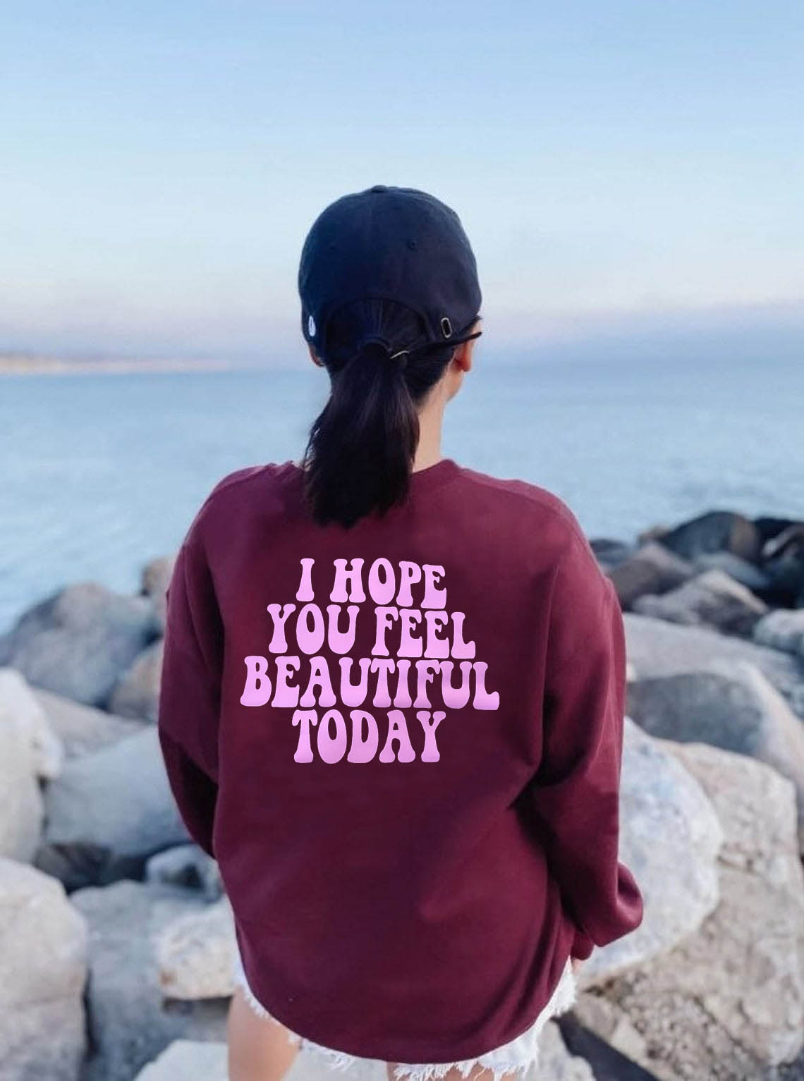 Dame "I Hope You Feel Beautiful Today" Sportssweatshirt