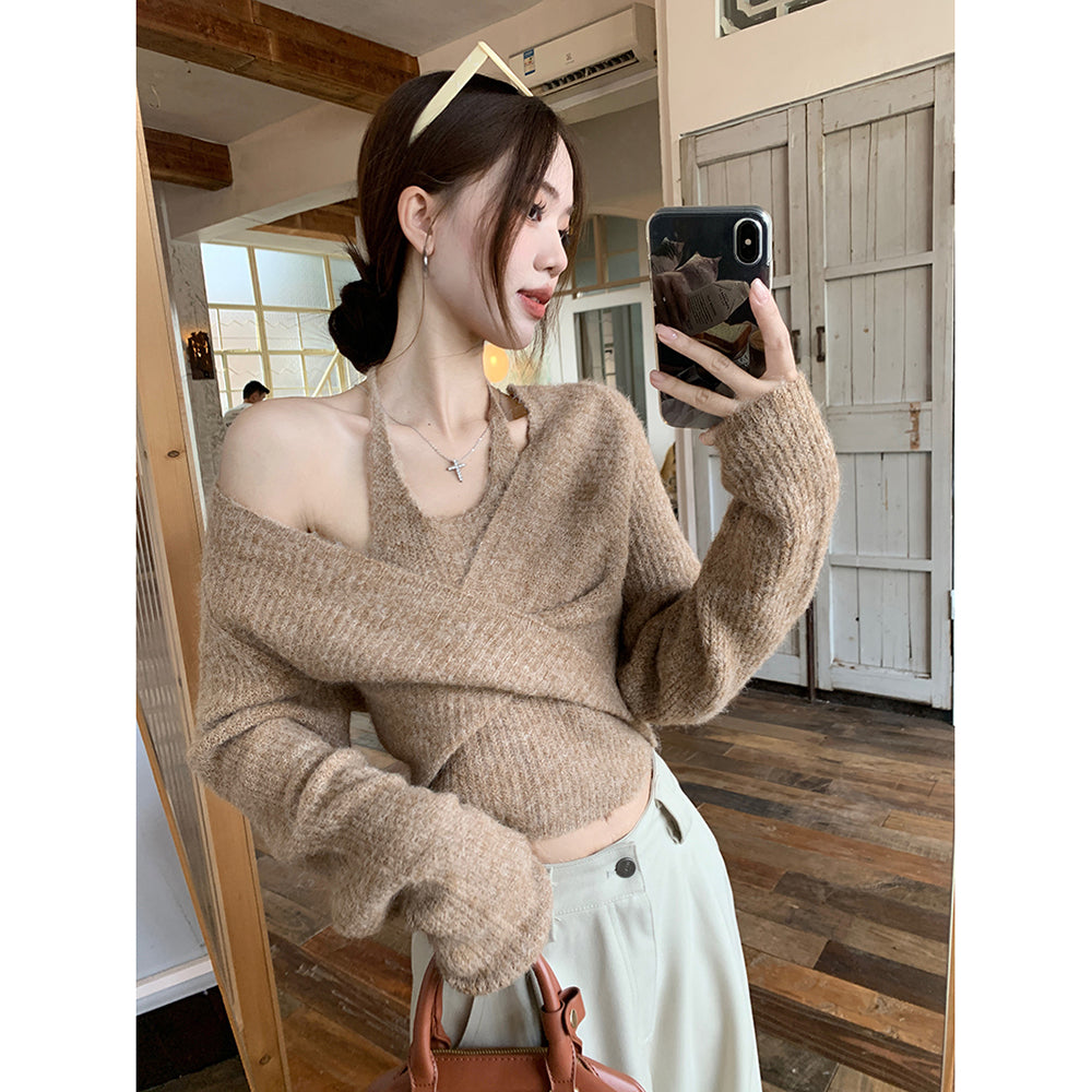 Fake Two-piece Off-shoulder Halter Long-sleeved Sweater