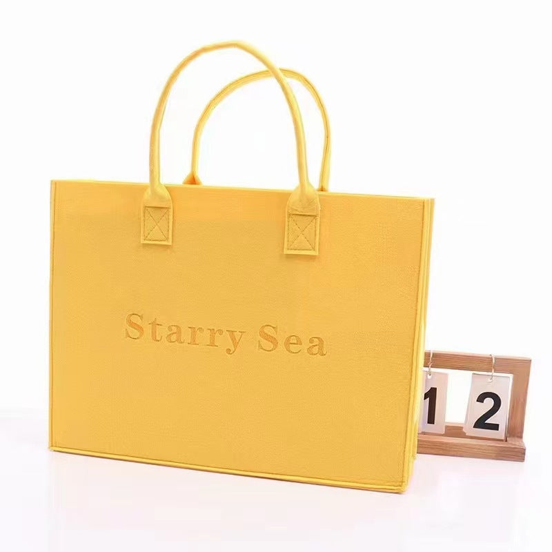 Simple And Versatile Large Capacity One Shoulder Letter Felt Bag