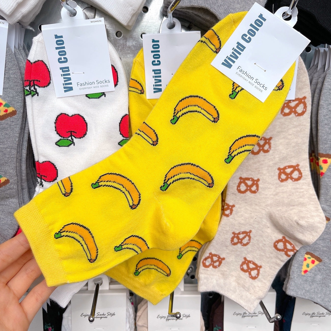 Strømper med frugtprint i klare farver fra Japan til damer
