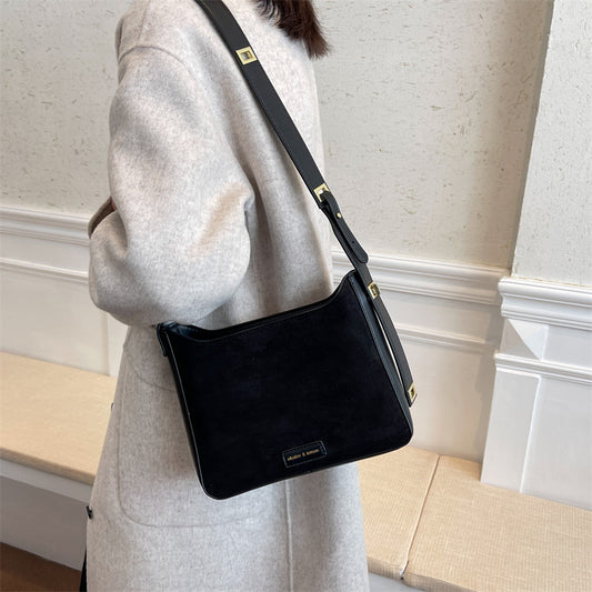 Simple And Personalized One Shoulder Messenger Bag