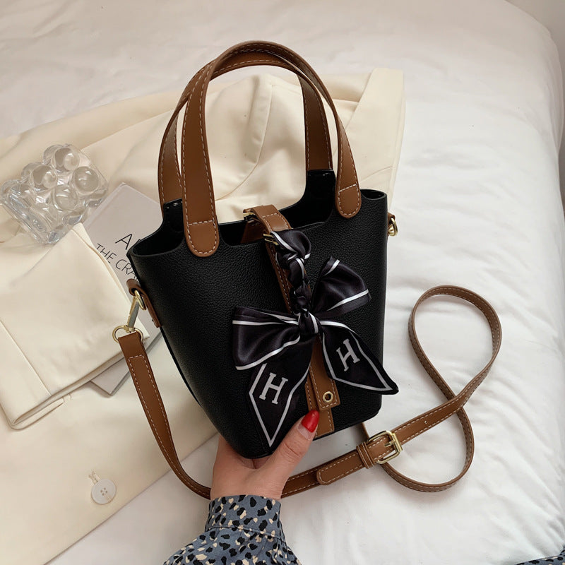 French Niche All-match Retro Bucket Handbag