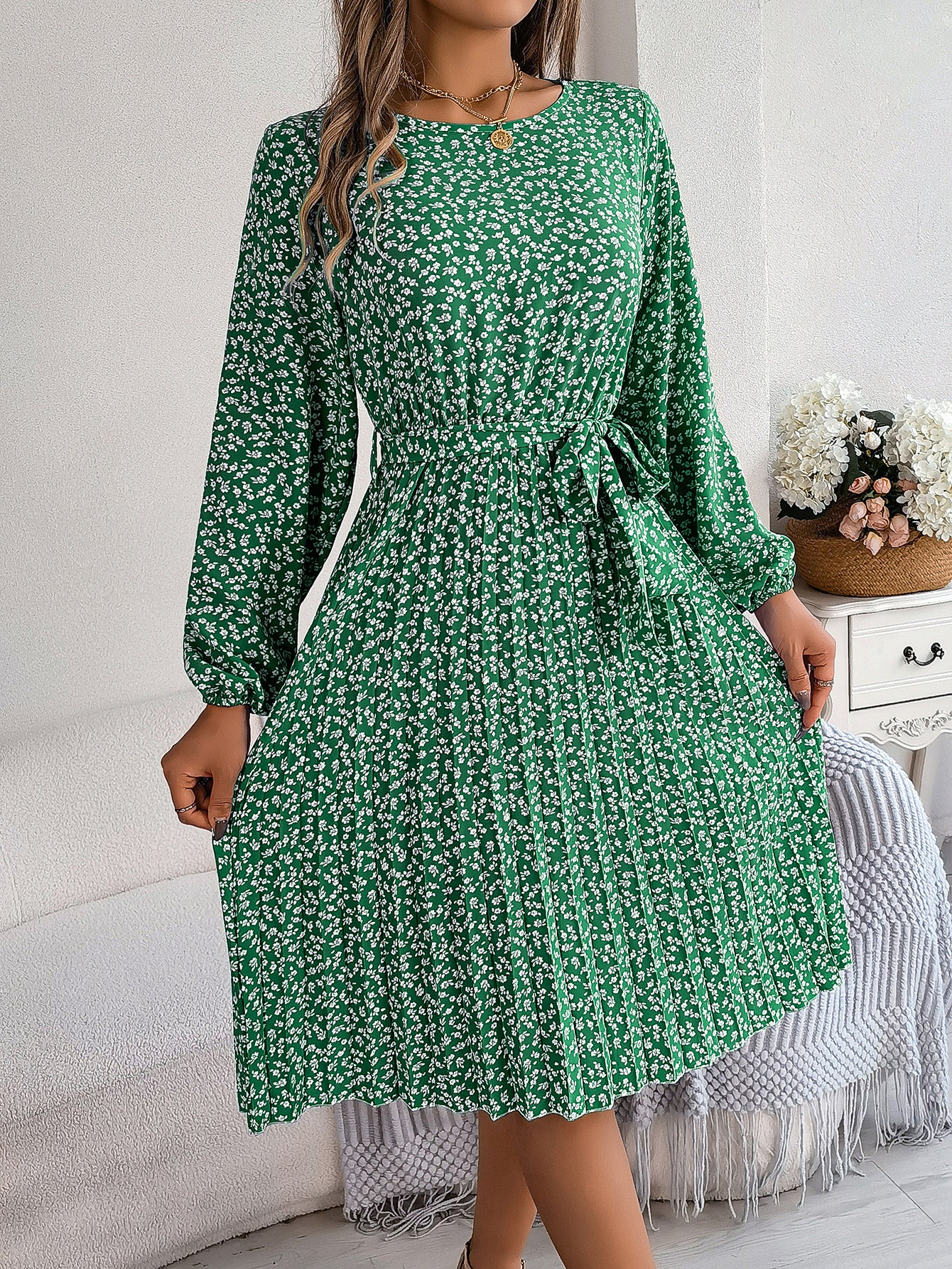 Women's Casual Long Sleeve Floral Flared Pleated Skirt