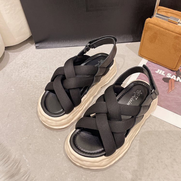 Kvinders Nye Sport Casual Og Alsidige Muffin Sandaler Med Tyk Bund