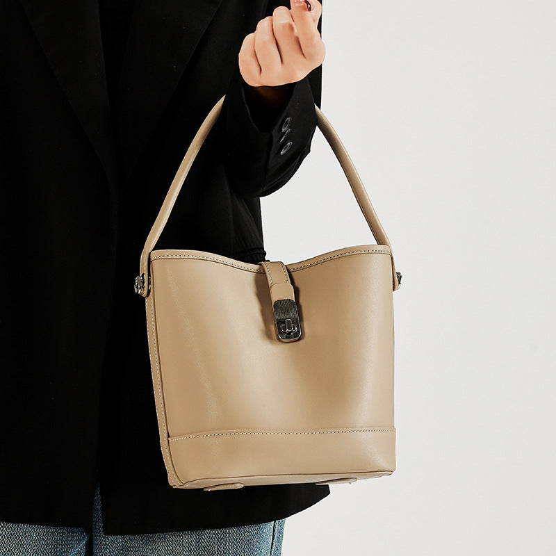 Women's Fashion High Quality Cowhide Bucket Bag