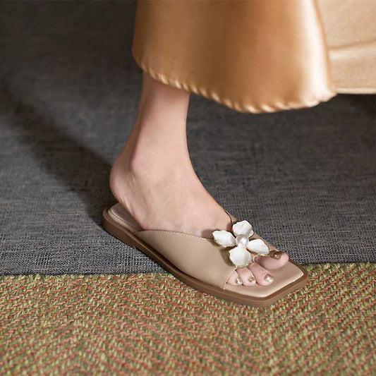 Square Toe Flat Sandals With Three-dimensional Flower Platform