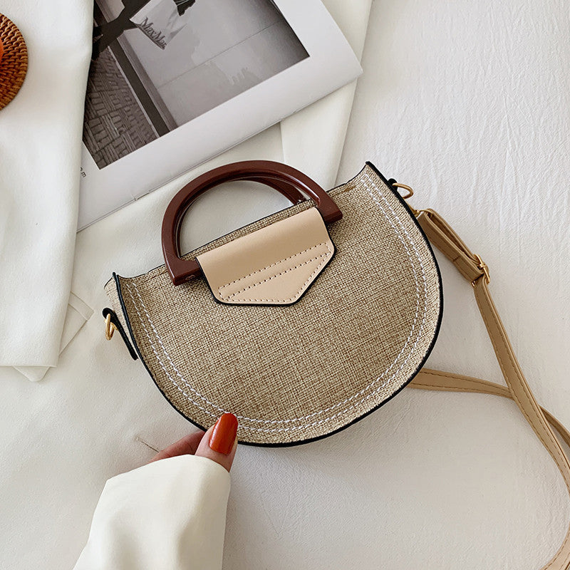 Women's Summer Large Capacity One Shoulder Messenger Woven Bag