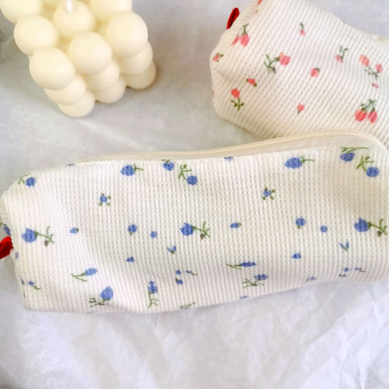 Homemade Minimalist Heart Mini Stationery Organizer