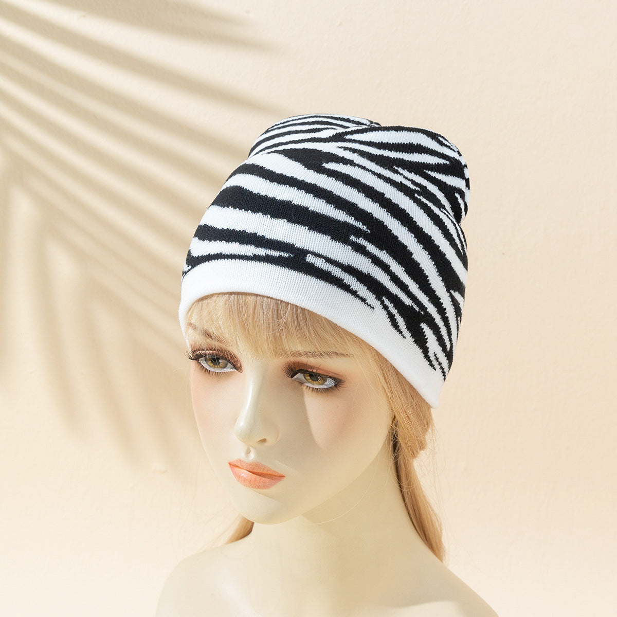 Women's Wild Casual Retro Leopard Zebra Print Cow Houndstooth Knitted Hat