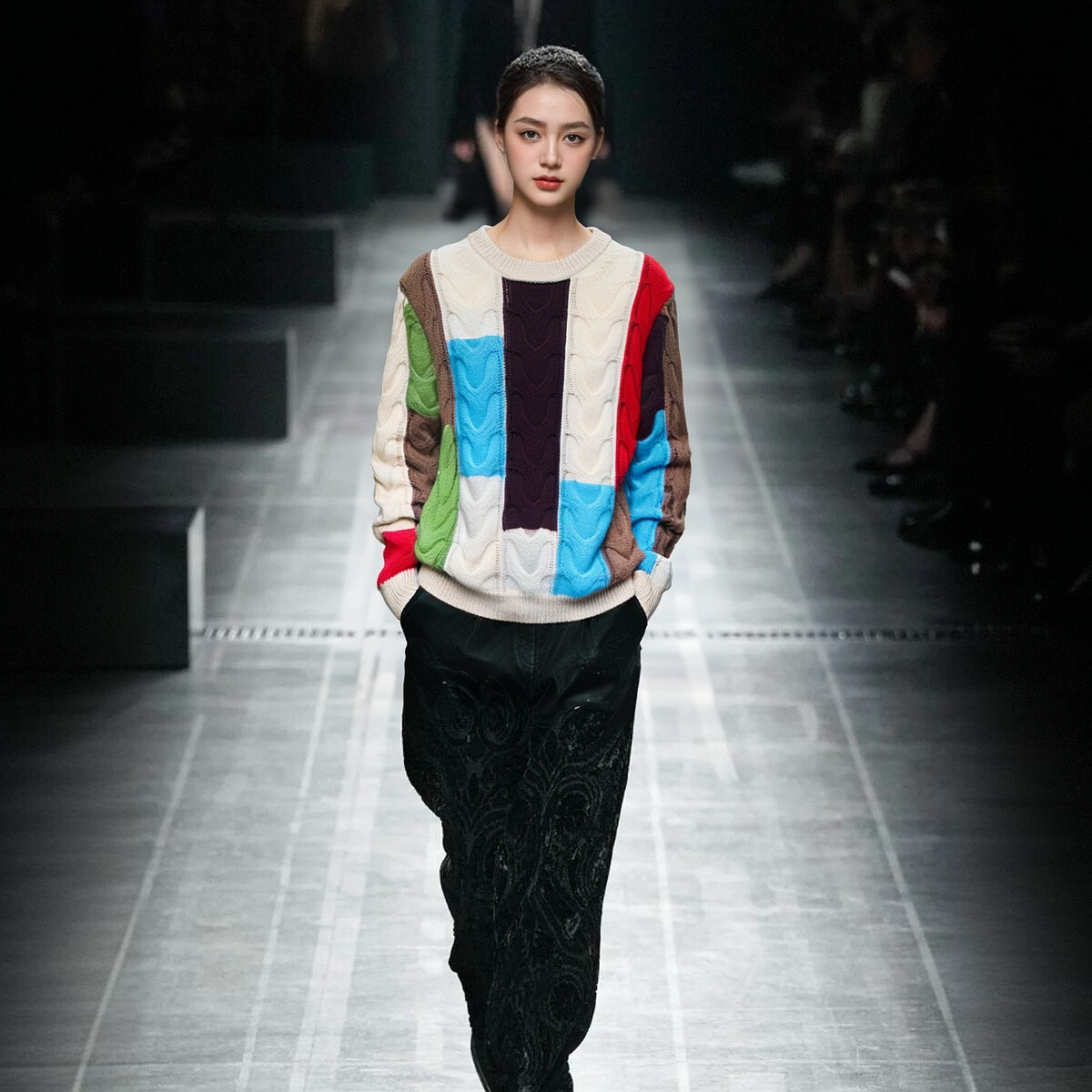 Contrast Color Round Neck Pullover Knitting Long Sleeve Outer Wear Blouse