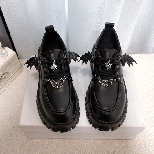 Fashion Chain Small Leather Shoes With Wings