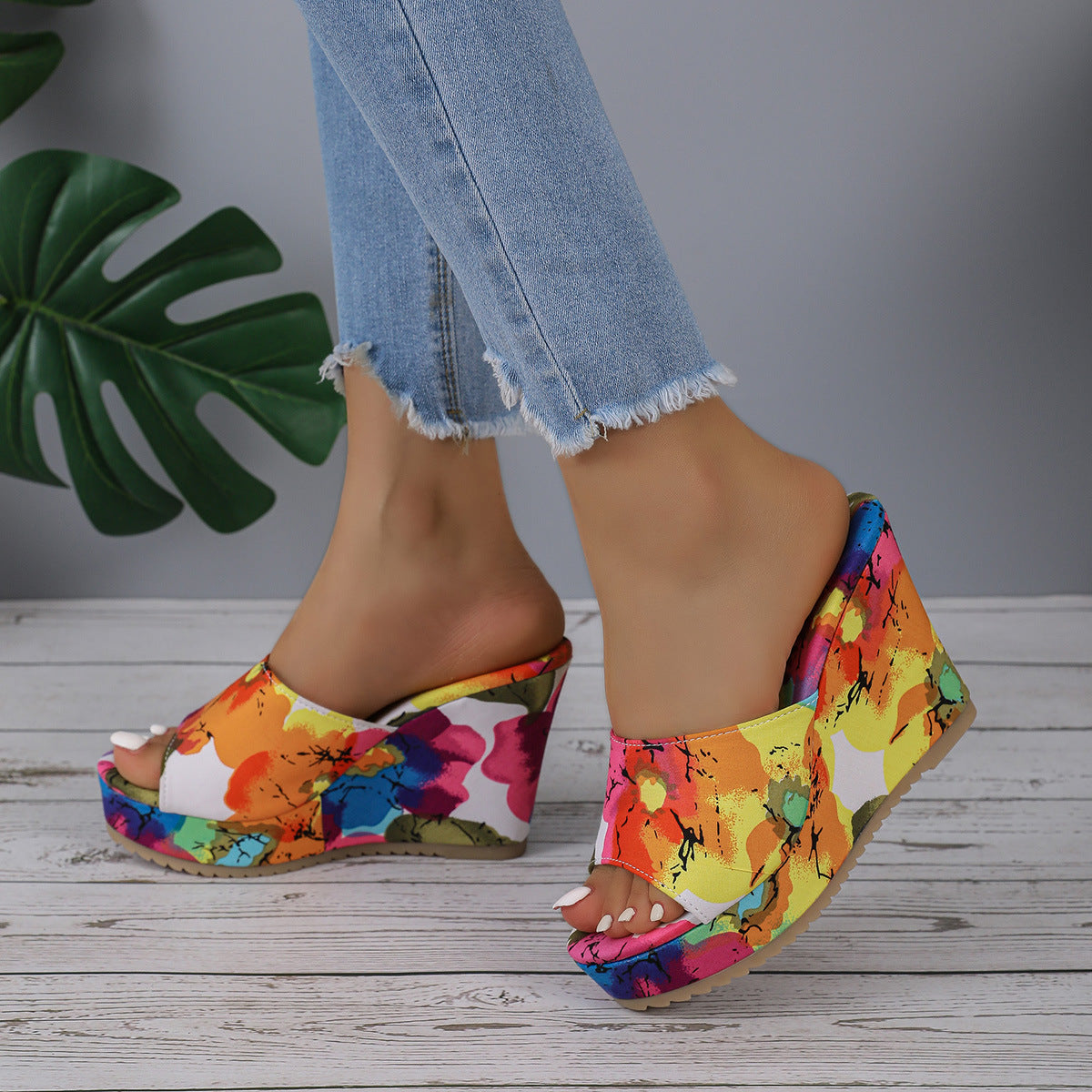 Closed-toe Slippers Summer Fashion Casual Outdoor Beach Sandals