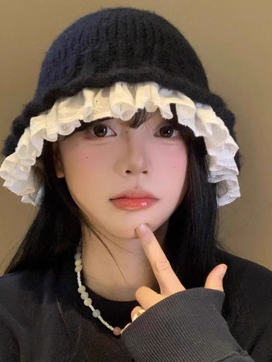 Womens Lace-trimmed Knitted Fisherman Hat