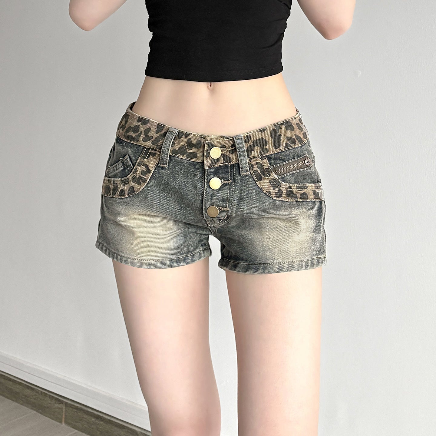 Retro Denim Womens High Street Leopard Print Patchwork Shorts In European And American Style