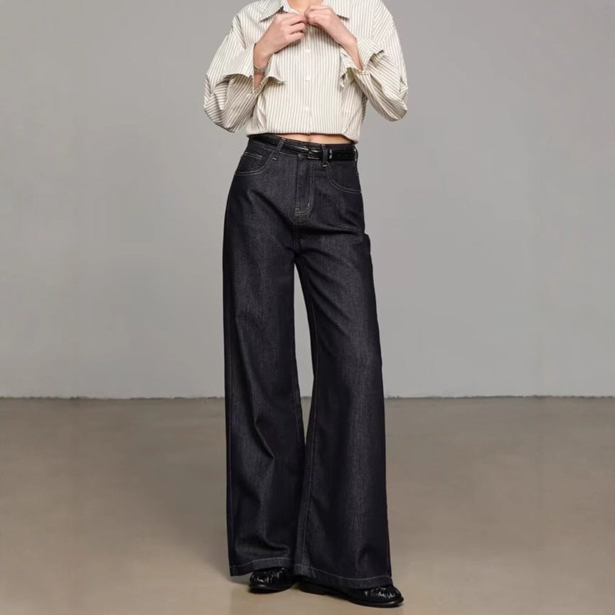 Mørkeblå løstsiddende denimjeans med vide ben