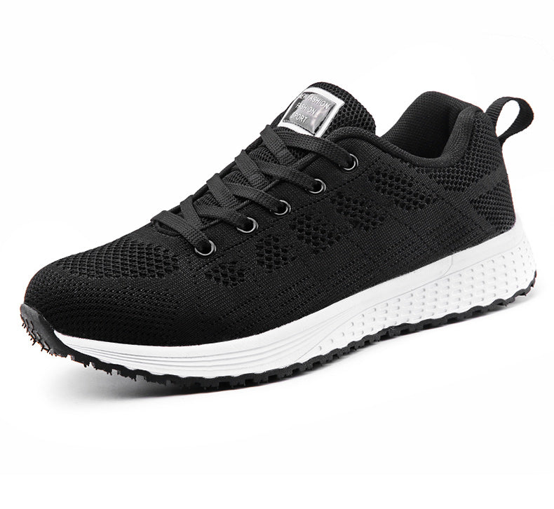 Wild non slip flat sneakers