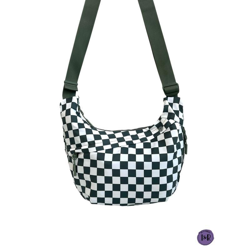 Shoulder Strap And Modern Design