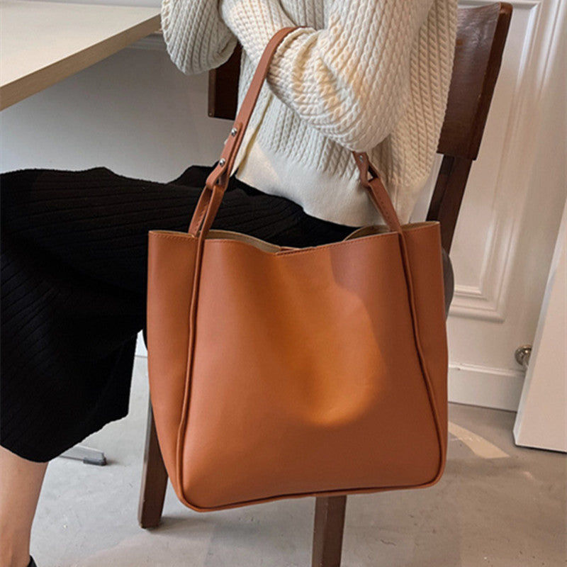 Women's Fashion Vintage Solid Colour Large Capacity Shoulder Bag